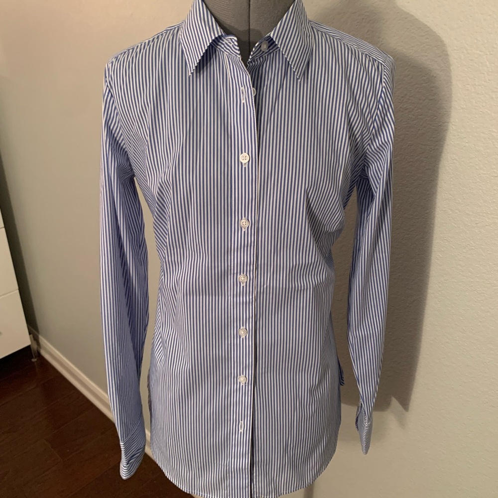 NWT Ann Taylor Tailored Striped Button Down in 0P